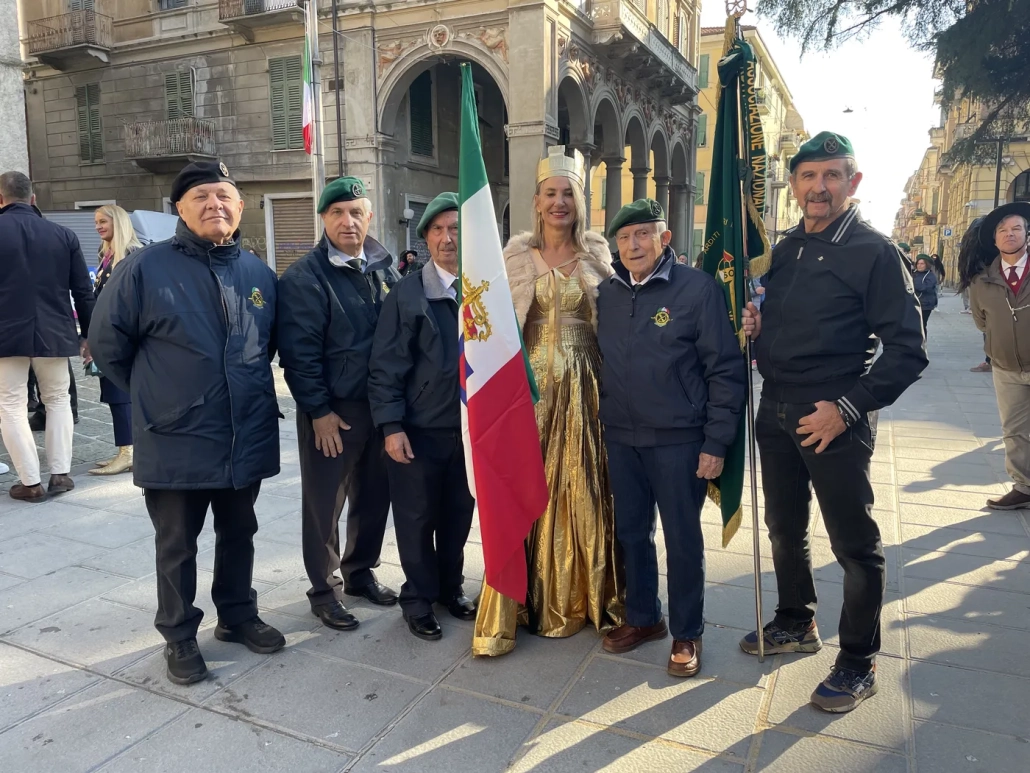 Bella Italia 2 Rievocazione storica della festa della Vittoria, alcuni Veterani Arditi Incursori con la Bella Italia