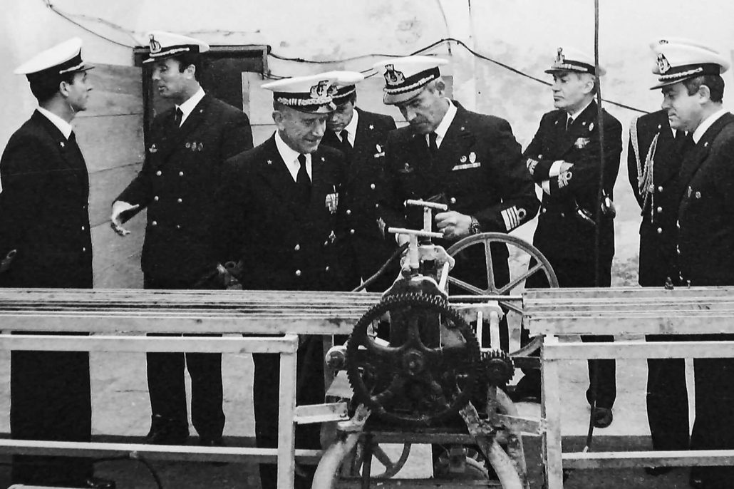Giuseppe Bercini (7) L’Ammiraglio Giuseppe Bercini fu l’organizzatore della struttura militare che in breve tempo diventò la prima Unità Antiterroristica italiana, fiore all’occhiello della Marina Militare italiana.