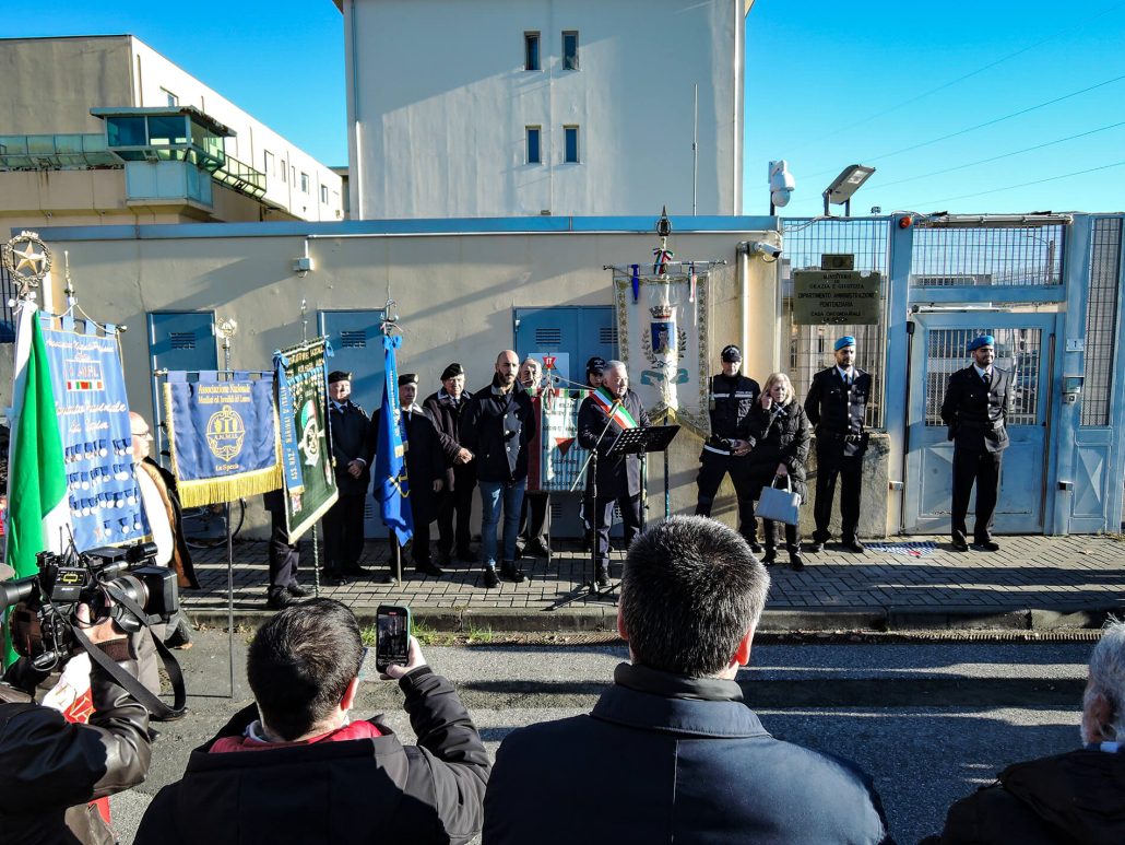 Pietre d'inciampo (2) Svelamento di pietre d'inciampo a La Spezia