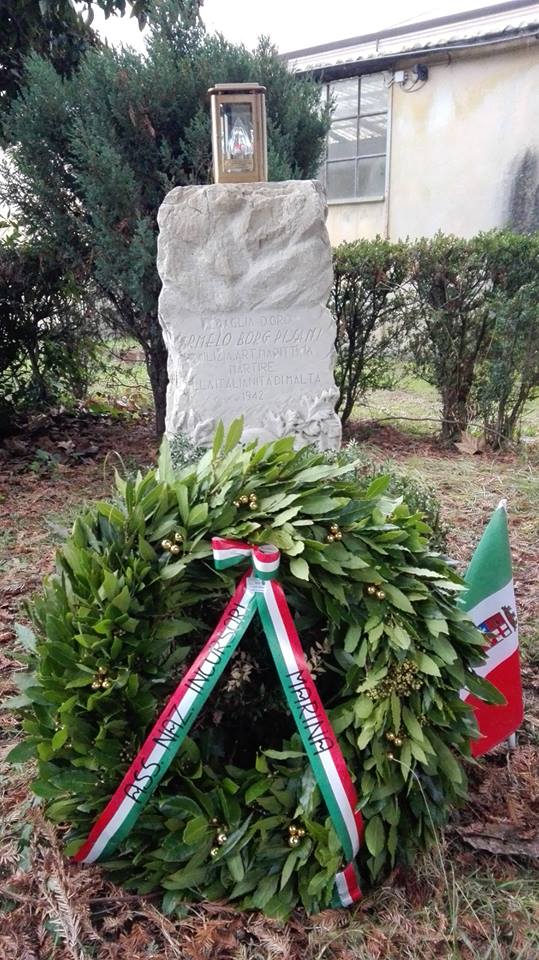 Cippo dedicato a Borg Pisani